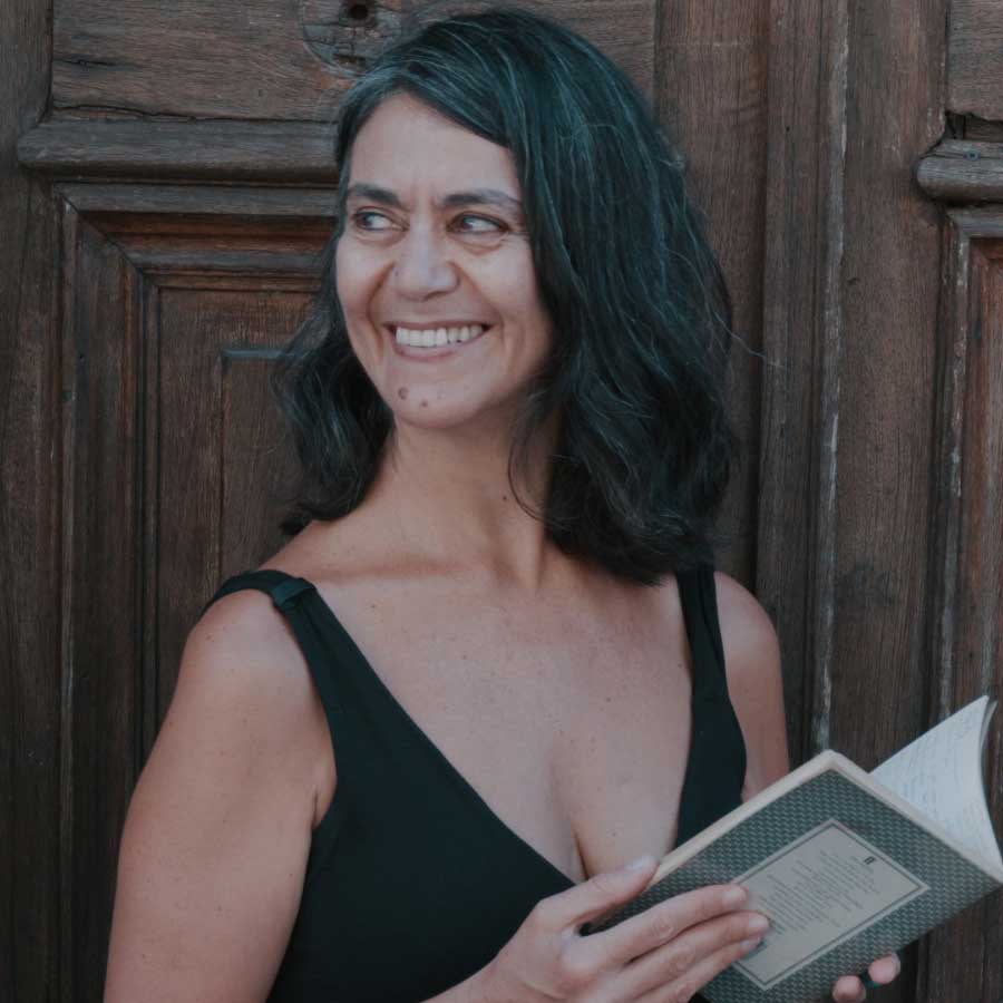 Sonrisa puerta crop 1x1