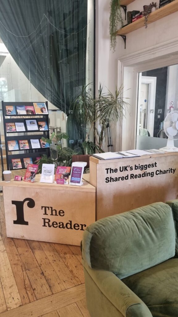 The reader 03jpeg